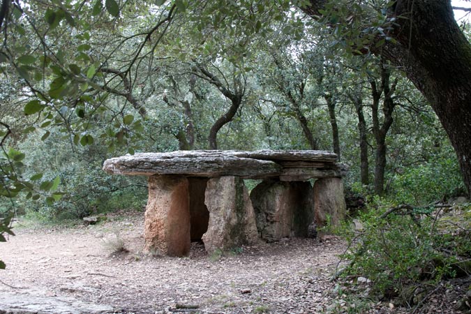 Dolmen de Can Brull. 3de5