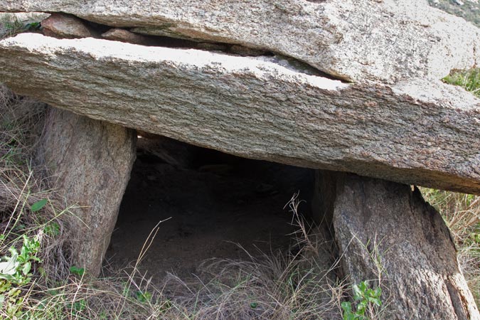 Dolmen de la Sureda I 8de8