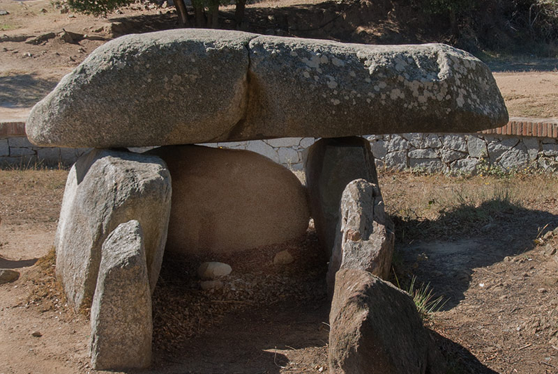 Dolmen de Can Boquet o roca d'en Toni