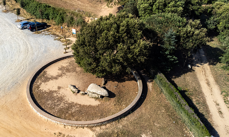 Dolmen de Can Boquet o roca d'en Toni