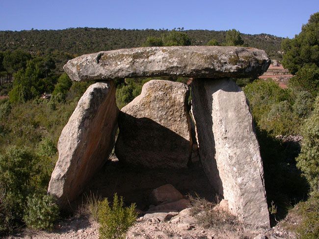 Dolmen de Cal Marquet de Grevalosa 1/2