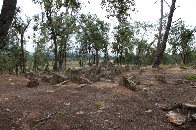 Cementiri dels Moros o dolmen de Puig Roig, a Torrent d'Empordà