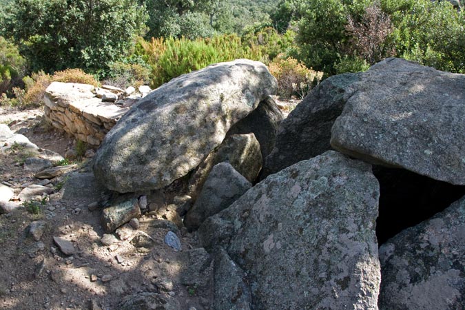 Sepulcre de corredor La Font del Roure 6de8