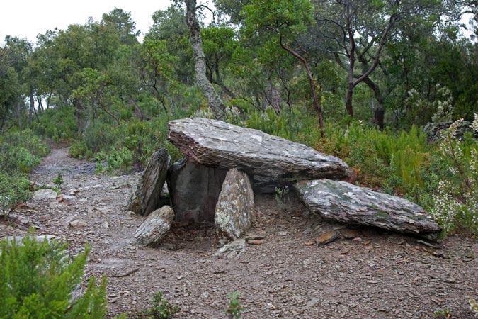 Dolmen dels Tres Caires 1de3