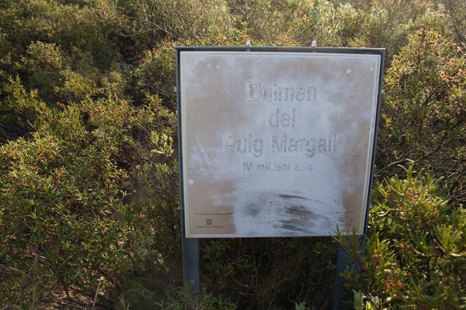 Cartell: Dolmen del Puig Margall. 1de5