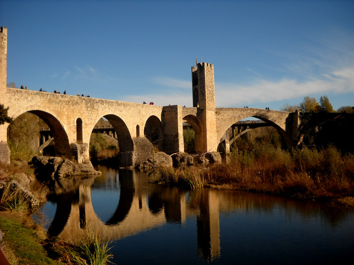 Pont de Besalú, i riu Fluviá 1 de 2