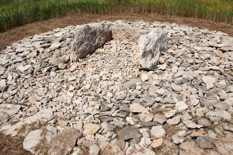 Dolmen Sot de la Tomba de  Can Parés 3de4