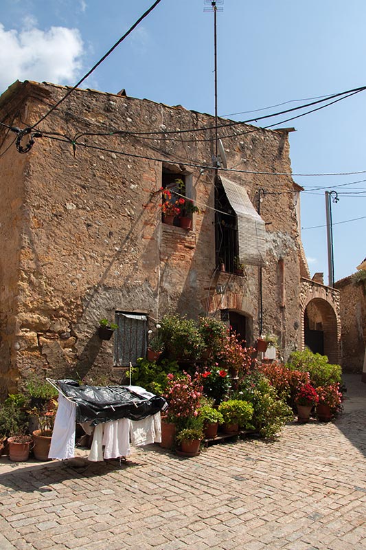 Passejant per Sant Miquel de Fluvià