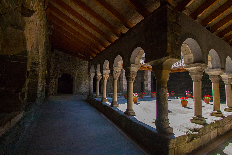 Monastir de Sant Pere de Casserres