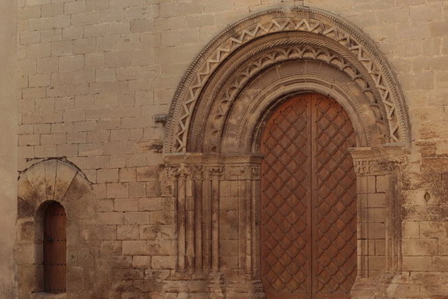 Portalada romànica de Santa Maria de Verdú