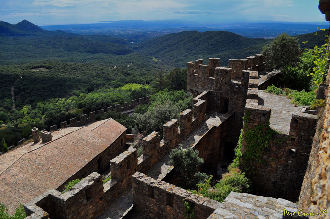 Castell de Requesens vista al exterior 1/3