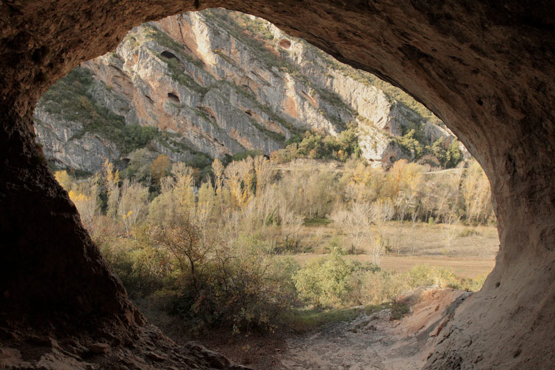 Coves prehistòriques d'Antona