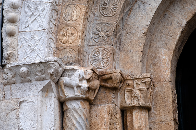 Monestir de Sant Pere de Galligats