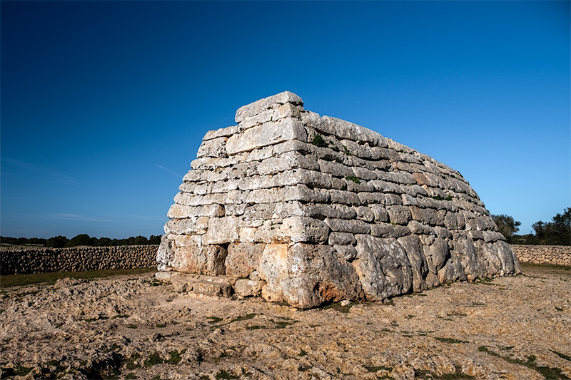 Naveta des Tudons