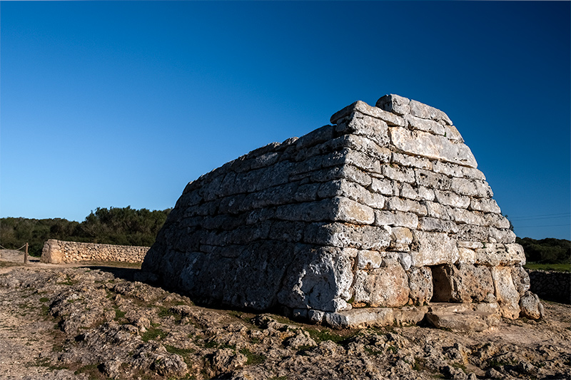 Naveta des Tudons