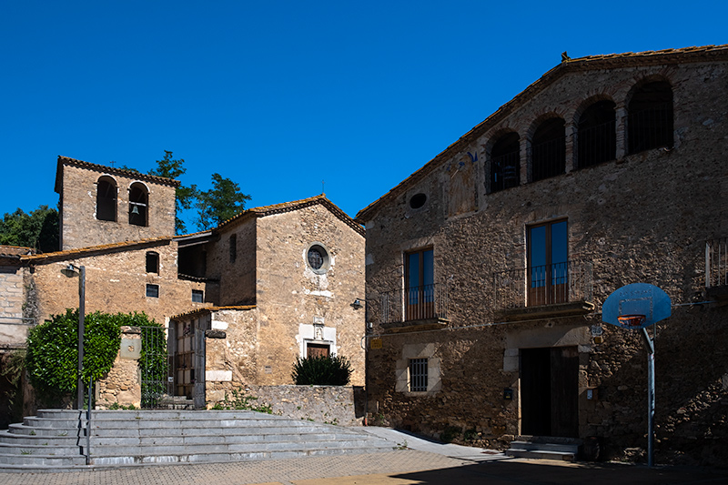 Església de Santa Llogaia del Terri.