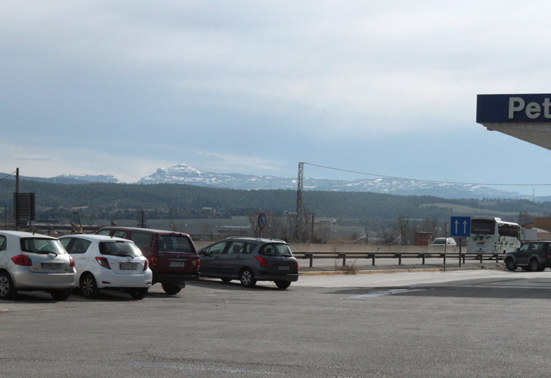 El Montcau nevat.