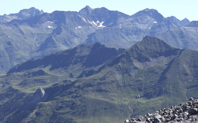 Vista des del cim del Taillon.