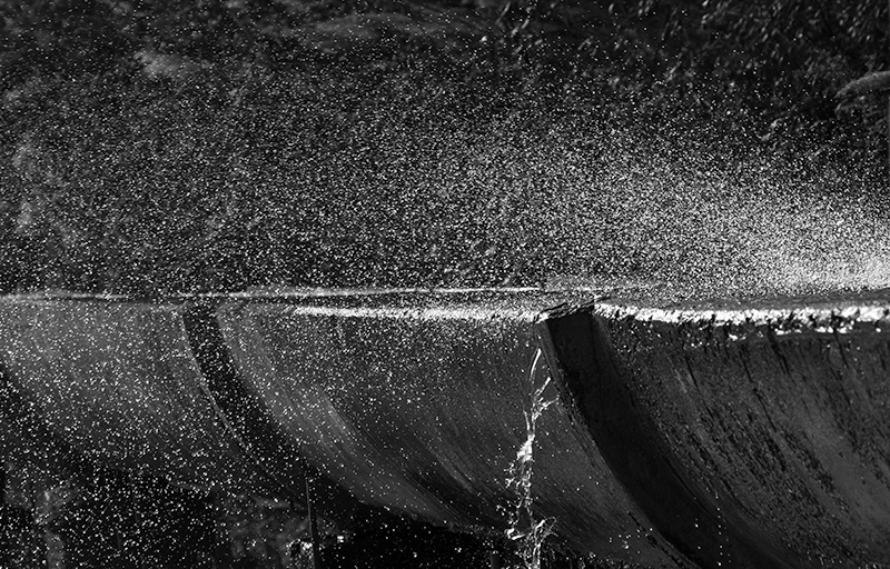 Aigua en blanc i negre