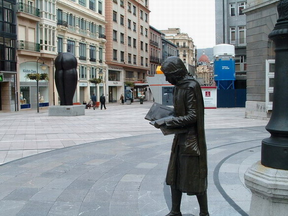 Esperanza caminando i culis monumentalibus