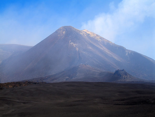 A 3000 metres, a l'Etna 1/4