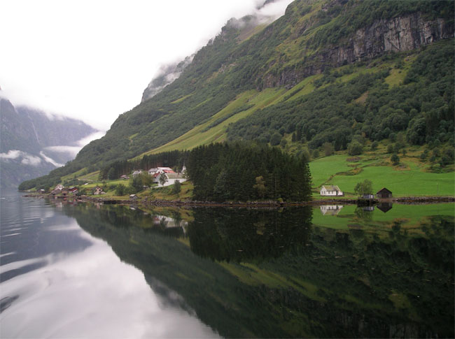 Reflexes al Sognefjorden