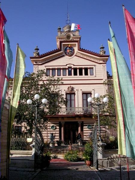 Palau de la Plana Novella, Monestir budista al Garraf