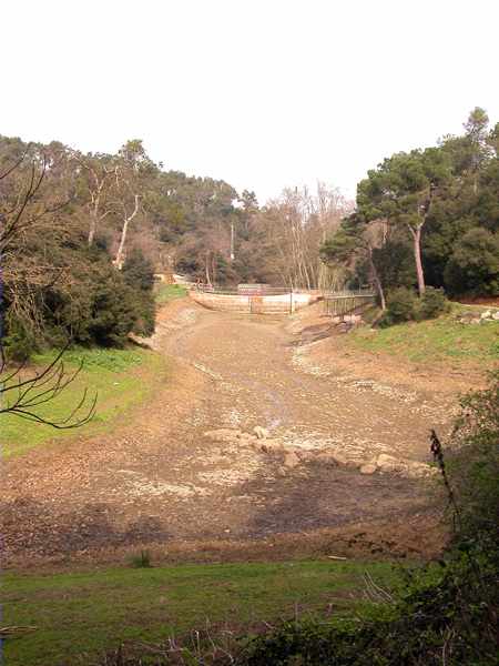 Pantà de Vallvidrera buit