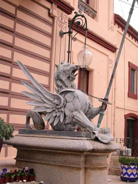 Escultura d'en Rafael Atché, Plana Novella