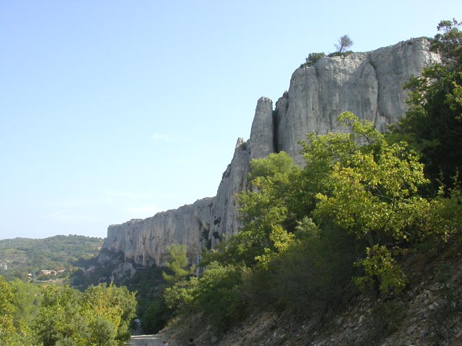 Falaise de Lioux, Lioux, Vaucluse, France