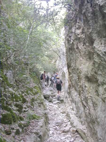 Gorges de Vaumale, Murs