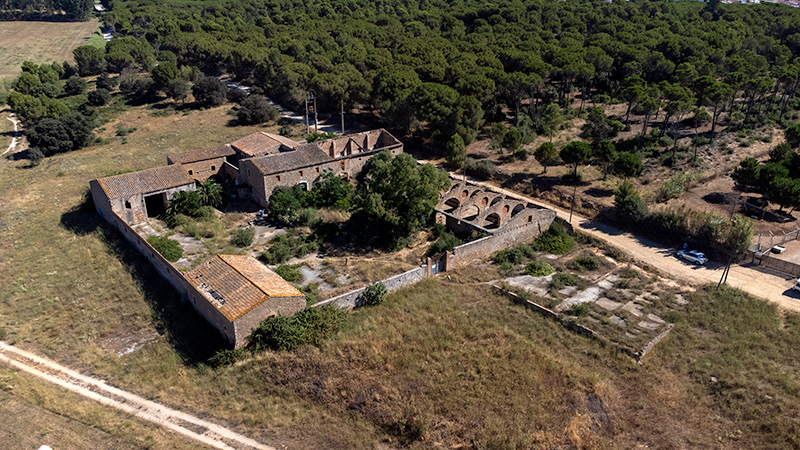 Masia abandonada a la seva sort