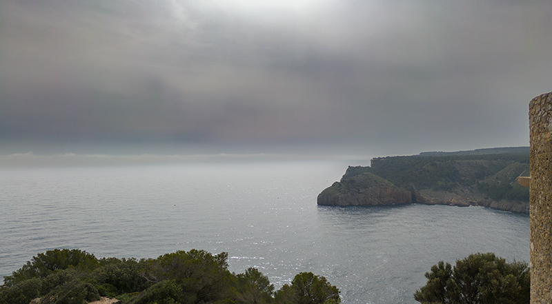 Entrada a la cala Montgó