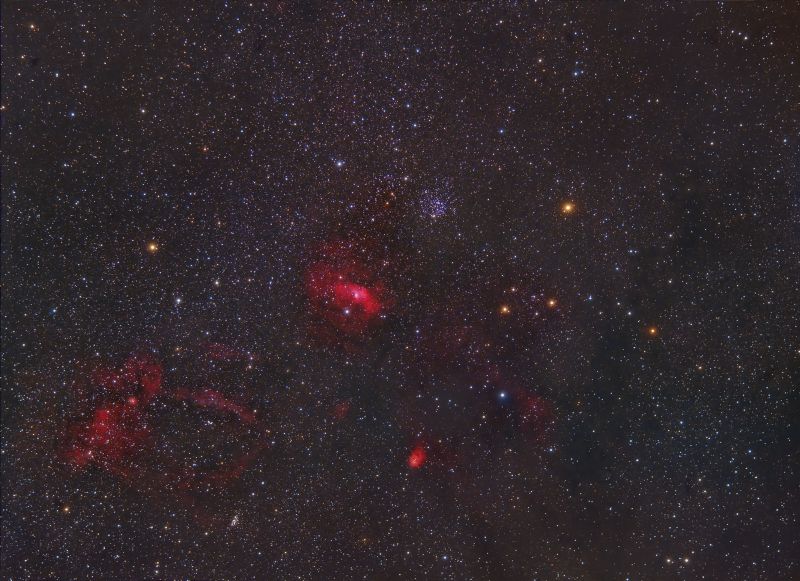 Via Làctia als voltants de la Nebulosa de la Bombolla re-processada