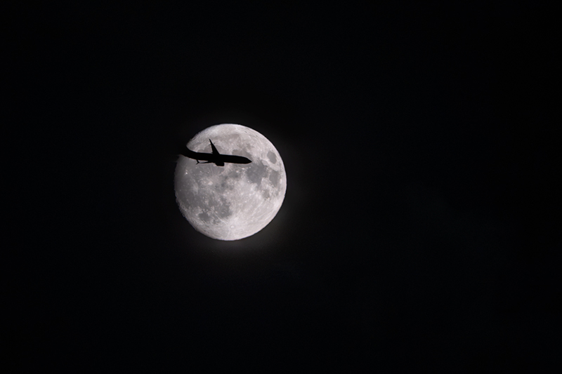 La lluna i l'avió