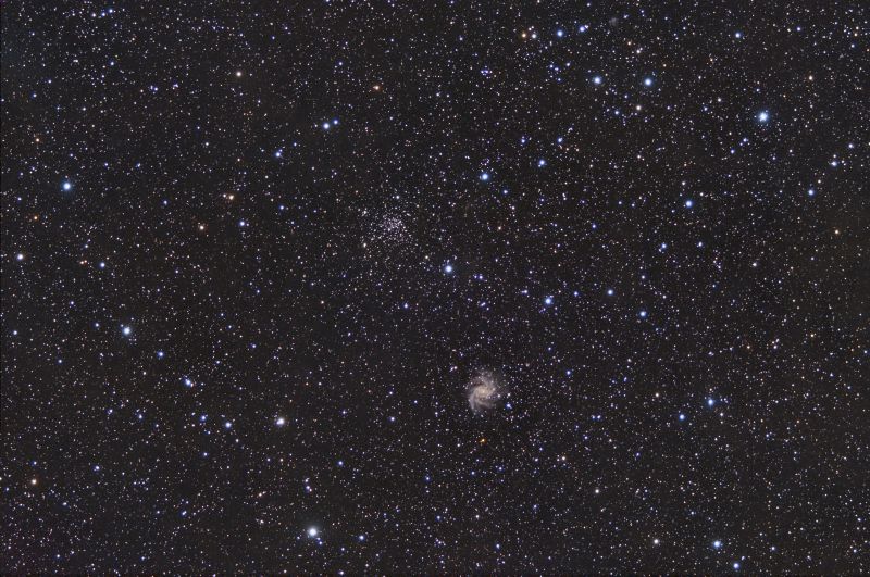 Galàxia NGC6946 i Cúmul obert NGC6939