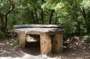 Dolmen Can Serra de l'Arca II o Costa de Can Brull