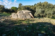 Dolmen del Mas Baleta I.No hi ha cartell indicador